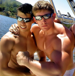 somemenarejustbetter:  Guy on the right looks awfully protective of his friend.  What do you think?  Owner? Or Bodyguard?