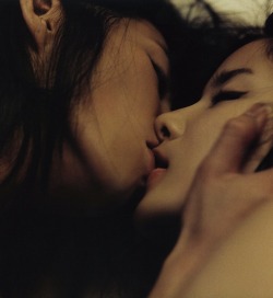 jeou:  human inhibitions, lee ji-yeon and song jae rim for marie claire korea, december 2009 