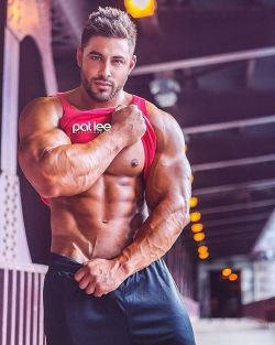 patlee:  http://bit.ly/2BeBphn ★ ★ Dragos Syko by Pat Lee ⇢ @dragos_syko ⇠  Pat Lee is based in Chicago and available for photography, video and media projects. ★  #bodybuilding #fitness #fitfam #gym #fitspiration #shredded #abs #aesthetics