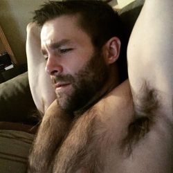 musclebeast300:  beardburnme:  “My favorite pictures are the ones that are taken when I don’t know someone’s watching. I could stare at those for hours.” by @effinswoldier on Instagram http://ift.tt/1YIH8UA   Mmmm I’d head straight for that