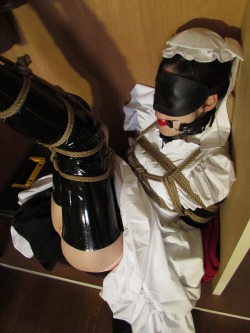 pswkua:Maid in the closet 2 by Shimogamo