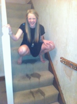 omolover1123:  I peed through my panties down the stairs! Hahahahaha!
