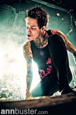 mitch-luckers-dimples:  Suicide Silence by AnnBuster on Flickr. 