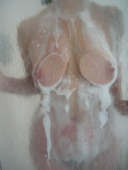 Wife having fun in the shower ,she have awesome big natural real tits and wet juicy perverse pussy