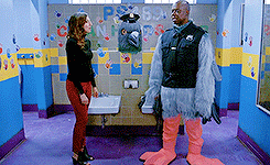 jcobperalta:  Tv Show Meme: [1/5] male character → captain raymond holt (brooklyn nine-nine) “I have zero interest in food. If it were feasible, my diet would consist entirely of flavorless beige smoothies containing all the nutrients required by
