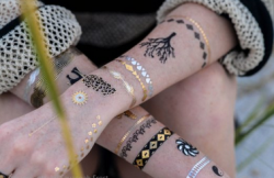 caitlynhetillica:   Frosted Ink Designs Super Shiny Metallic Temporary Tattoos: 5 Sheets  Hand Metallic Jewelry Temporary Tattoos With Matching Gold Rings  Flash Metallic Tattoos By McCoy &amp; Mercier: 5 Sheets 