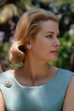 natgeofound:  Princess Grace Kelly in Monaco, 1962. Photograph by Gilbert M. Grosvenor, National Geographic Creative 