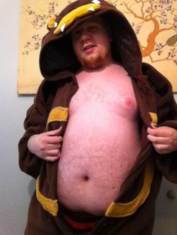 spazlife:  williebearsparty:  Ursaring tummy Tuesday! Idk what happened to the one I posted earlier! :(  This is awesome :D 