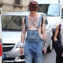 joshuamassive:  cuntchita:  this look is everything  Like I literally wanna be able to wear dungarees with no top on that is my goal 