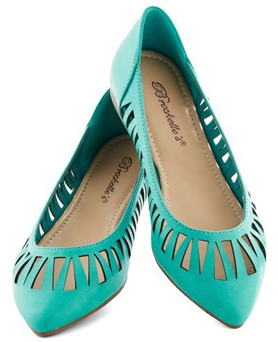 Need more cute pointed toe flats in my life! Love the colour and the ...