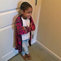 ice-cream-convos:   ADORABLE OVERLOAD: Leah Still better come through with the finger waves! Recent test results confirm she’s still cancer free! 🙏🏾💗🍦God is awesome! #LeahStill #DevonStill #AdorableOverload #HappyThanksgiving #CelebrityKids