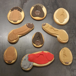 viridicox: Yummy Dick Cookies! Wanna take a bite? Trying out different techniques with royal icing (consistency wise and and concerning the decoration order and style) Next time I’ll definitely do the highlight differently, and change up the pubes sas