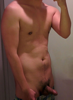 texasman561980:  Yum love that cock and size