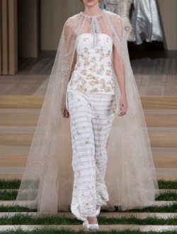 belleamira:  Chanel Spring 2016 Couture 