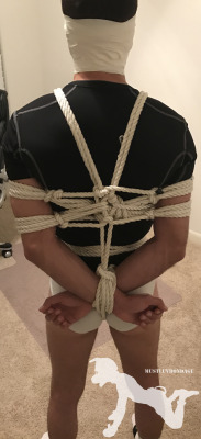mustluvbondage:@bg-bdsm got put in a stressful position.  Such a good boy he lasted for a bit before he asked for mercy.