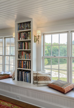 georgianadesign:  Barn renovated for entertaining. Crisp Architects, Millbrook, New York.  I love window seats.  Especially with bookshelves.  What would make it better is to have seats outside the window under cover AND casement windows (the kind that