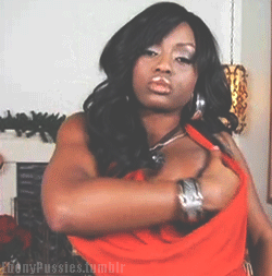 eveilloptronix:  ebonypussies:  JADA FIRE : STRIPS AND SHOWS HER TITS (gif set) see other gifs i’ve made here  Jada Fire enjoys her cookies as much as I do. 