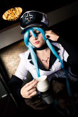 nsfwfoxyden:  foxy-cosplay:  So I heard you guys like Esdeath. &lt;3 More pictures from this years AWA! I will be shooting a cosdev set of this character with accurate leggings soon.   So I heard you like Esdeath. :P 