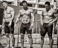 My Ultimate Goal !    Matt Chan - Rich Froning - Jason Khalipa  3 of the best CrossFit Athletes of the World&hellip; Well , Rich Froning ( in the center ) has been the King of CrossFit for the last 3 years.. The Champ !