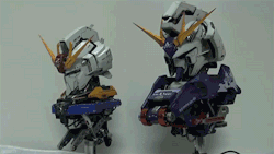 deguzzi:  G-System 1/24 RX-93-2 Hi-Nu Gundam Head Display  I NEED THESE SO MUCH!!!! &lt;3