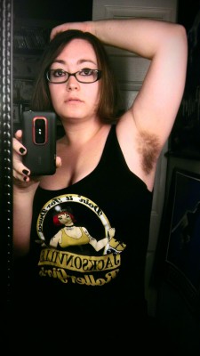 shaebay:  As requested, my pretty face and hairy pits. Well, got half of your request down anyway. Was on my way out the door for work so I didn’t have time to take more than one, so you get my expressionless face. Also, check out my sweet new JRG tank!