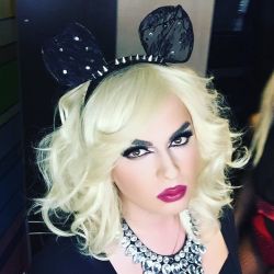 boy-to-girl-transformation:  Drag Queen Diva