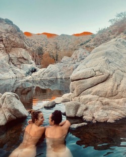 soakingspirit: leahlivefree The best way to spend ya birthday… is in ya birthday suit… with ya best friends 🍑🍑  #skinnydip#birthdaysuit#hotsprings#naturalsprings#soak#peachy #mineralwater#freshwater#oasis#sanctuary#heavenonearth#eden#livefree