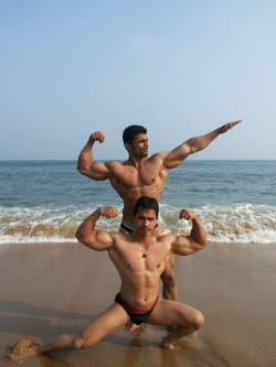 lundraja:  fagslave2arabdesimasters:  Indian Bodybuilder Hunks  Fun on the sea - side!  two handsome, muscular, sexy men - my kind of men.
