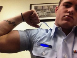 straightboysaintshy:  A freakin HOT military stud photo set. More, please! Your service is very much appreciated so let me service you! For more hot straight boys and their meat, FOLLOW us at Straight Boys Ain’t Shy! If you think you got what it takes,