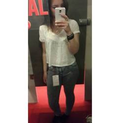 moments-and-stars:  Change room photo ðŸ˜‚ #changeroom #cottonon #shopping #me #jeans #ignoremyloserness