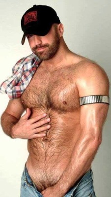 commandolover: Hot men don’t wear undies: hot men go commando! http://commandolover.tumblr.com/ 