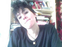 Kinda look like Nicky Wire in here, and I feel unapologetically self-flattered :P