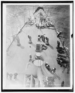 fishstickmonkey: U.S.S. New York, forecastle deck from aloft Edward H. Hart Detroit Publishing Company Photograph Collection (LOC) 
