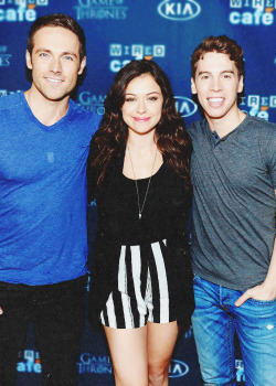 tatiana-evelyne:  Tatiana Maslany, Jordan Gavaris and Dylan Bruce attend day 2 of the WIRED Cafe at Comic-Con 2013 