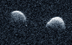 scinewscom:  Astronomers Spot Rare Binary Asteroid http://www.sci-news.com/astronomy/2017-ye5-binary-asteroid-06199.html 