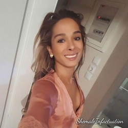 shemaleinfactuation: Bianca Hills  Like, Reblog, &amp; Follow is you 💕 beautiful big hard cock tgirls.. 😍🍆💦To see more posts like this follow @shemaleinfactuation