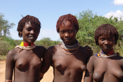 nativenudity:  Hamar girls from Ethiopia. 