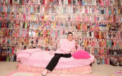 Nope, not gay (Stanley Colorite, 41, poses in his bedroom with part of his Barbie collection in Hudson, Florida. More than 2,000 dolls are spread over four rooms of his house. He’s been building his collection, estimated to be worth ๠,000, for 16
