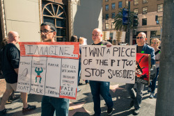 foervraengd:  electricsed:    [Image description: Images of a protest gathering at the 2013 Oscar awards. Almost 500 visual effects artists gathered to draw attention to the issues facing their industry. They protested with signs calling for due credit