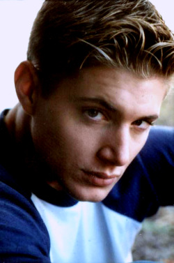 Jensen Ackles circa 1998. Absolutely adorable!