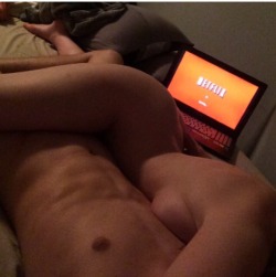 sedusa-medusa:  Sex and Netflix 💕