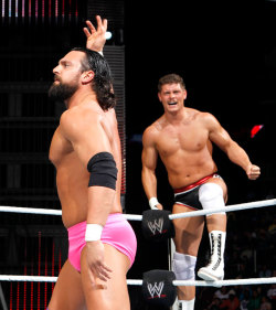 fishbulbsuplex:  Damien Sandow and Cody Rhodes  Sandow showing some great ass and bulge in this pic!