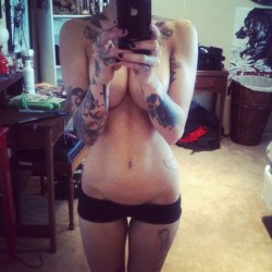tattoed girl is so sexy Facebook orgasmpics.org randomsexygifs.com