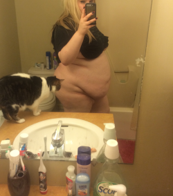 fatpiggyprincess:  Whoops I’m obese