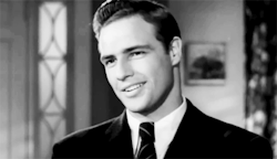tara-elizabeth:  Rebel without a cause screen test (1955) Marlon Brando