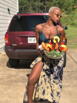 theoverseerr:  How I’m pulling up to the bbq