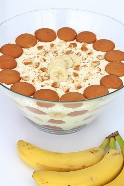 foodffs:  The Best Banana PuddingReally nice recipes. Every hour.Show me what you cooked!  Put this, in my face. 