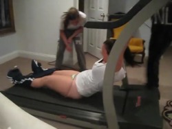 pantsing-love:  Girl getting pantsed by a treadmill 