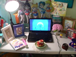 simplysailormoon:  misspinkeyes:  the-velvet-rabbit:  Happy Birthday, Usagi-chan! I love you! (You too Chibi-usa-chan!)  OMG I’m sooooo jelly! Your bedroom/desk/IDK XD is absolutely adorable and so tidy ♥.♥  That bottom picture is pretty much the