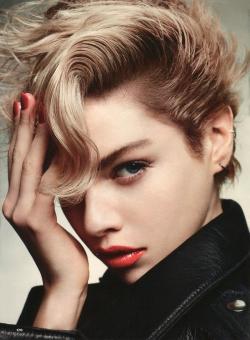 Stella Maxwell. ♥  Love that look, so sexy. ♥